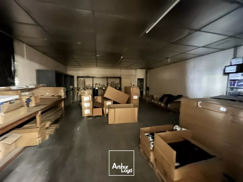 ENTREPOT A LOUER - ZONE DYNAMIQUE NIORT/LA CRECHE