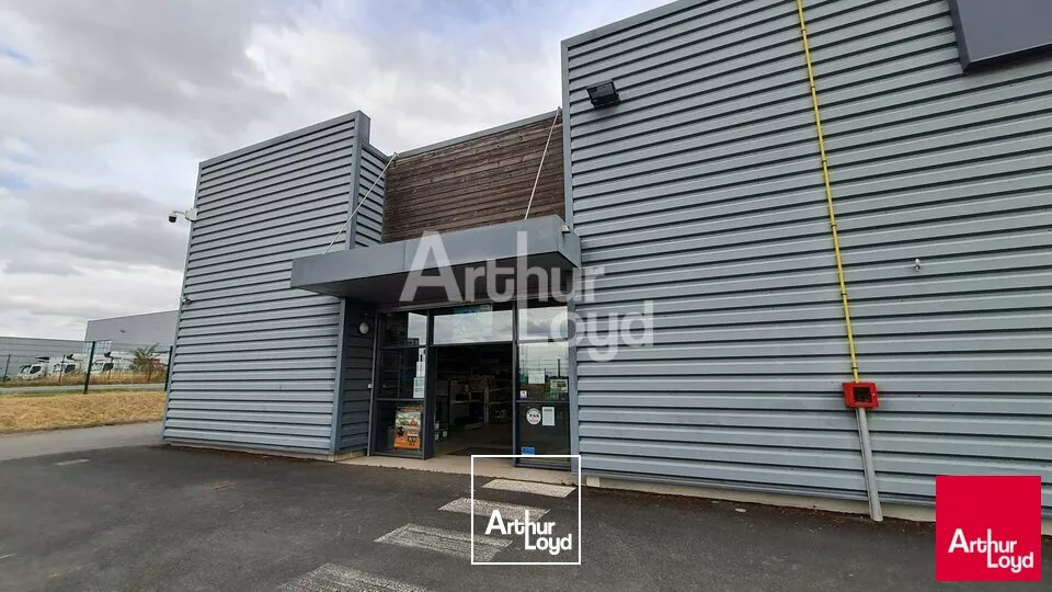 DEOLS ZIAP - LOCATION de LOCAL D'ACTIVITE de 835m²