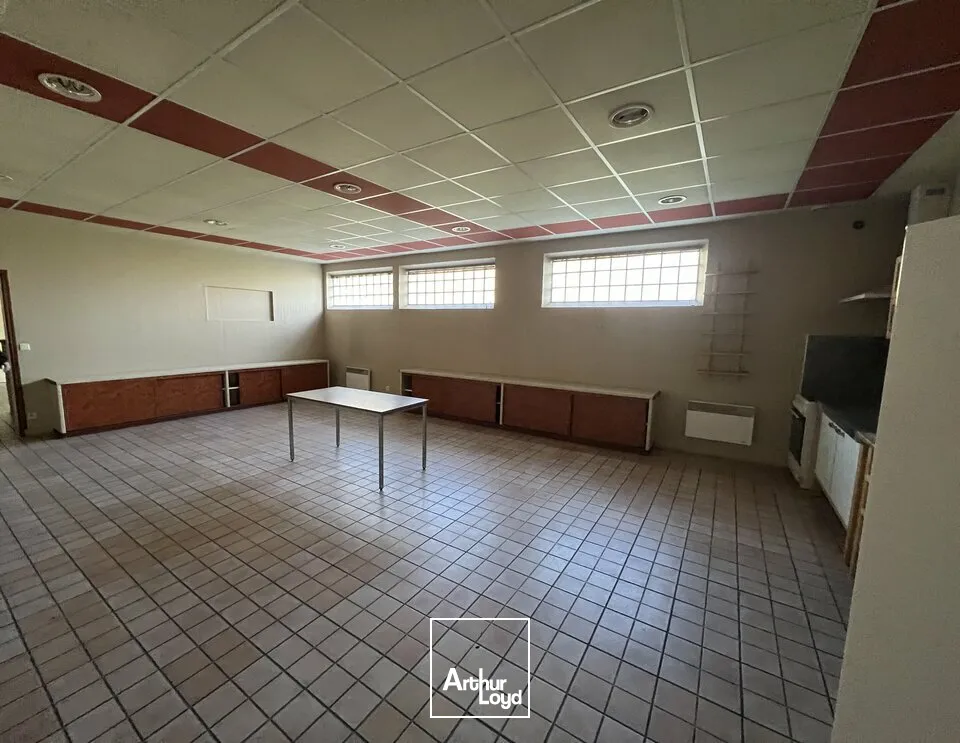 Locaux d'activité & Entrepôts - Location - TANCARVILLE - 76430 - 500-500 - 7484089