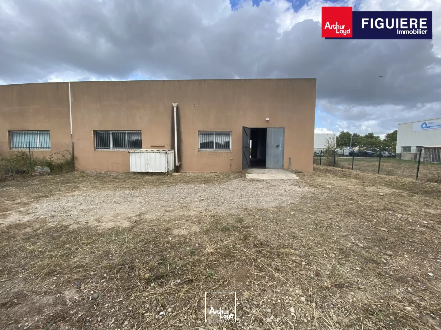 320m² de local d'activité à louer Zone du TUBE à ISTRES