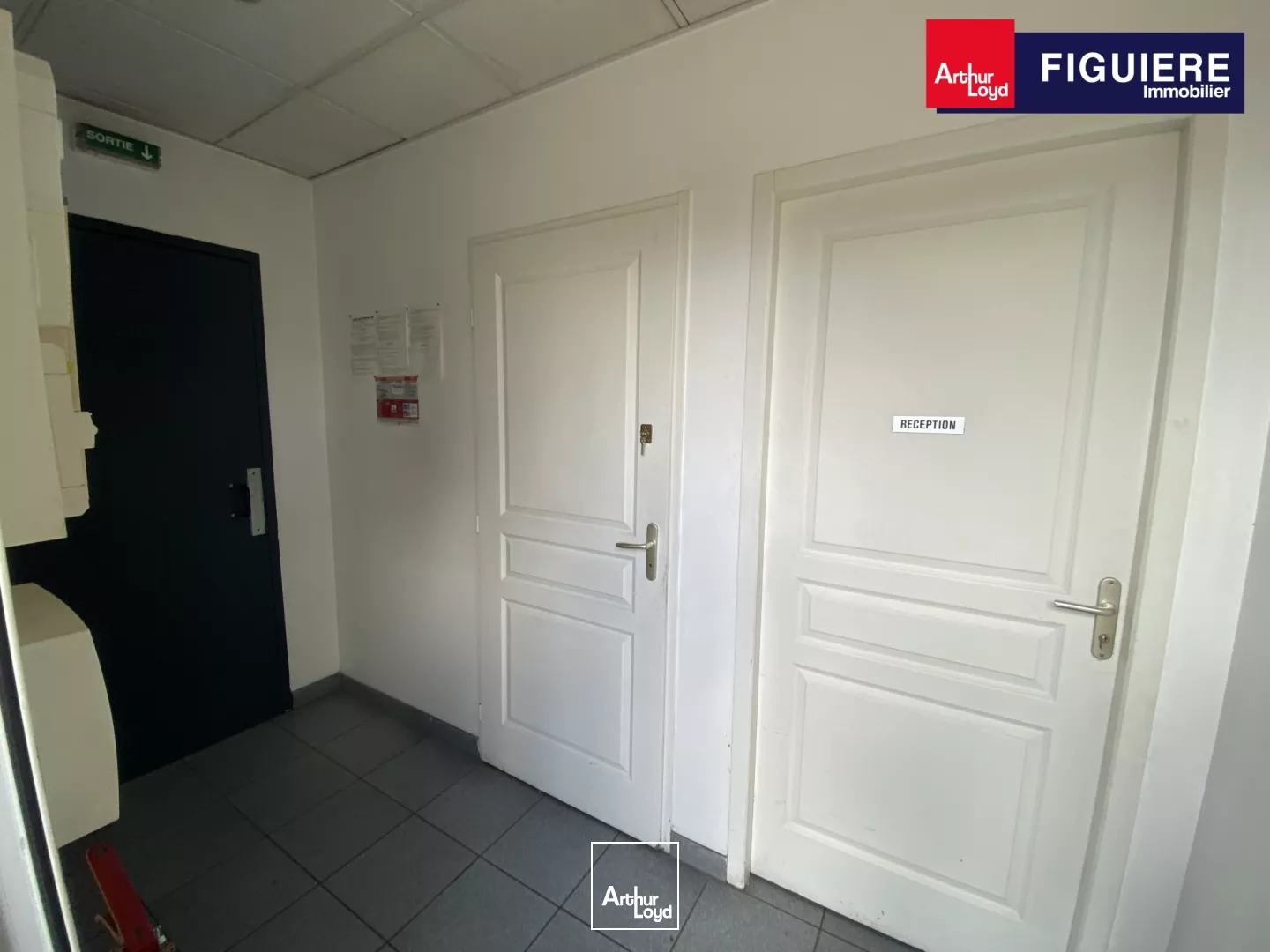 320m² de local d'activité à louer Zone du TUBE à ISTRES