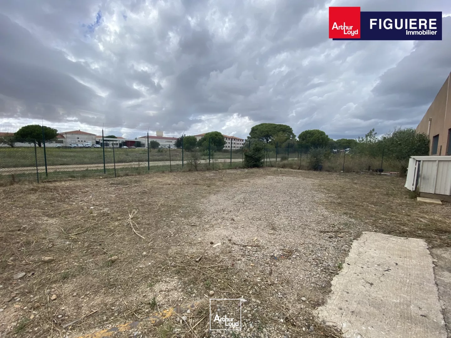 320m² de local d'activité à louer Zone du TUBE à ISTRES