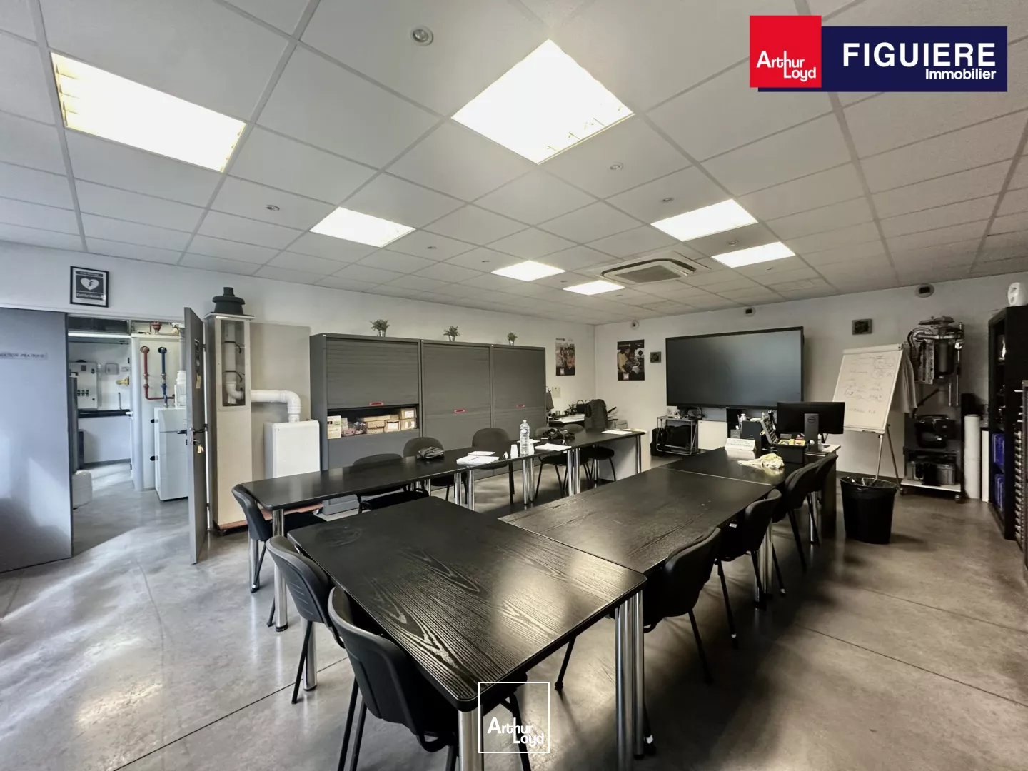 Bâtiment indépendant à LOUER sur ACTIMART à AIX EN PROVENCE