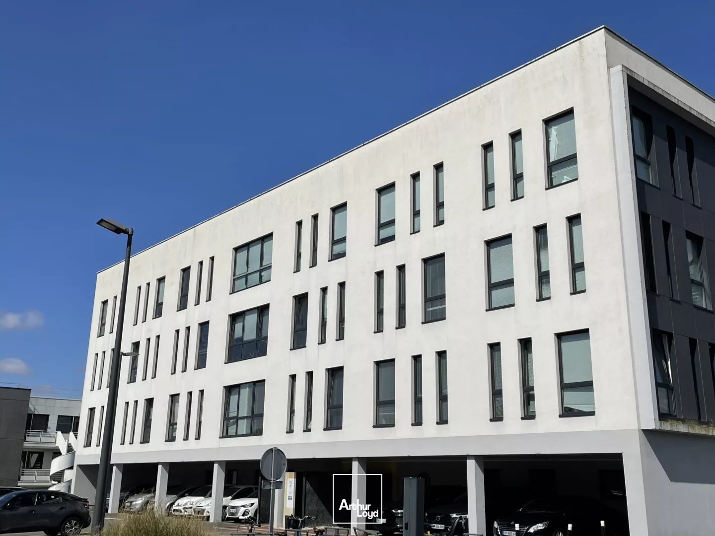 BUREAUX À LA LOCATION-330 M²-VERTOU PROCHE PÉRIPHÉRIQUE