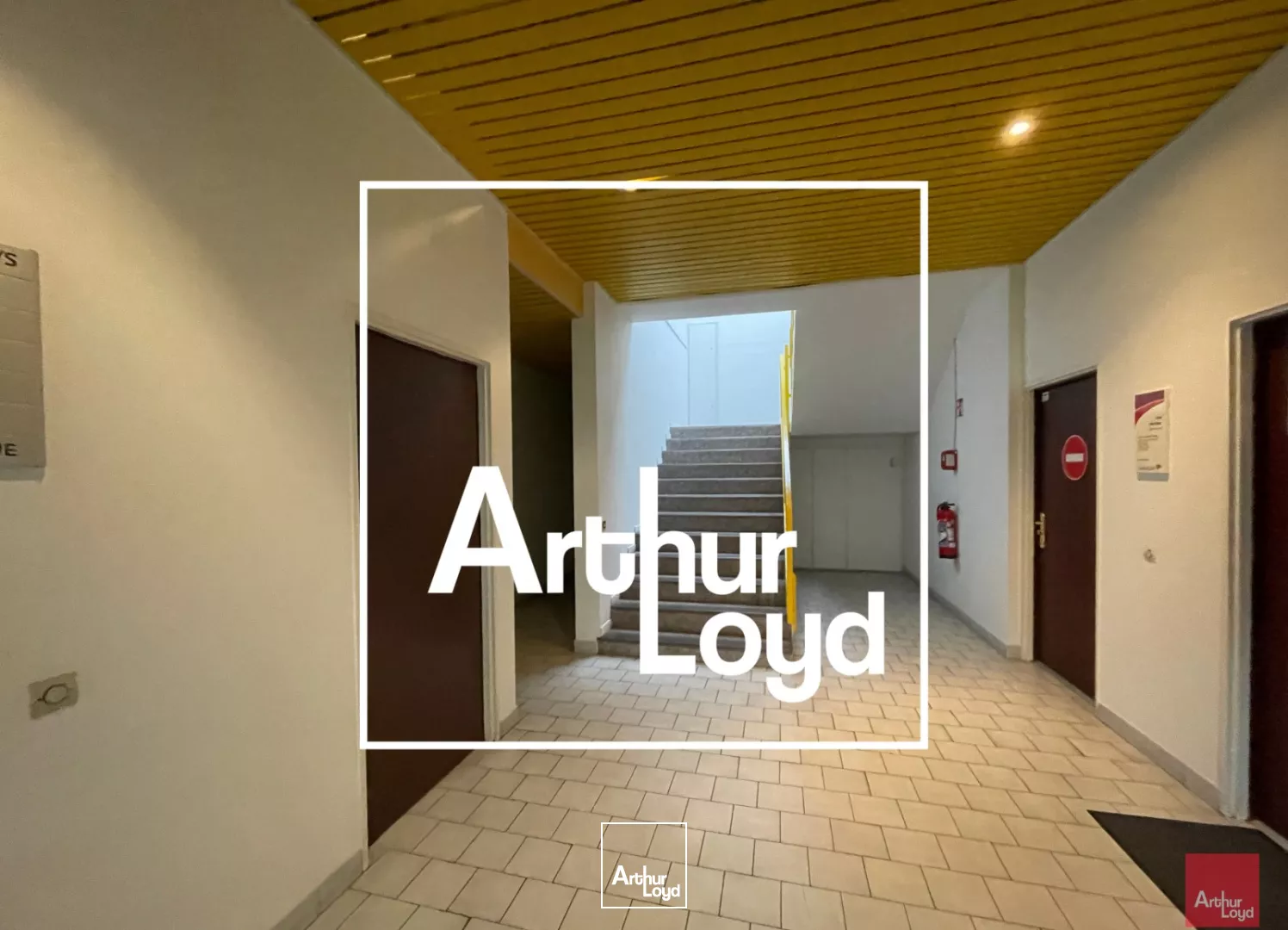 BUREAUX A VENDRE - VILLE ACTIVE- NIMES OUEST 