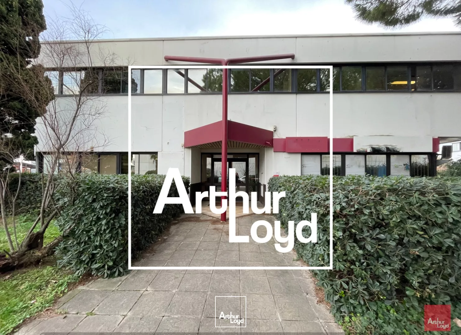 BUREAUX A VENDRE - VILLE ACTIVE- NIMES OUEST 