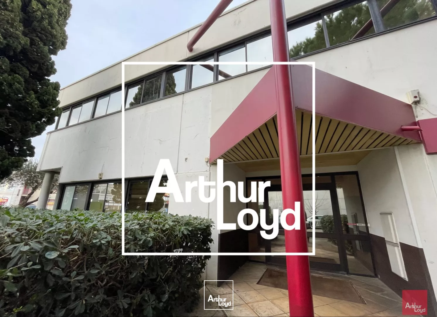 BUREAUX A VENDRE - VILLE ACTIVE- NIMES OUEST 