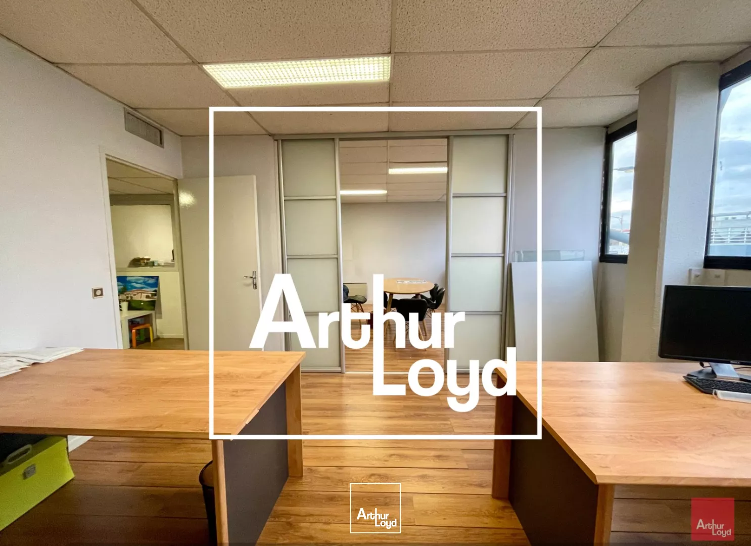 BUREAUX A VENDRE - VILLE ACTIVE- NIMES OUEST 