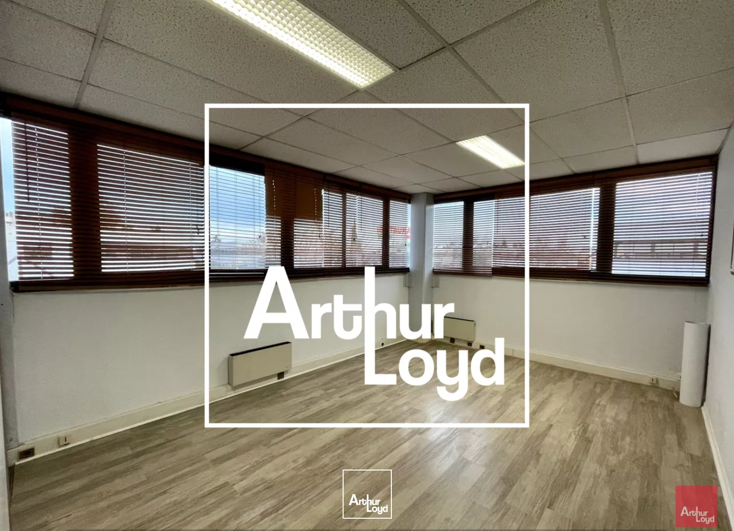 BUREAUX A VENDRE - VILLE ACTIVE- NIMES OUEST 