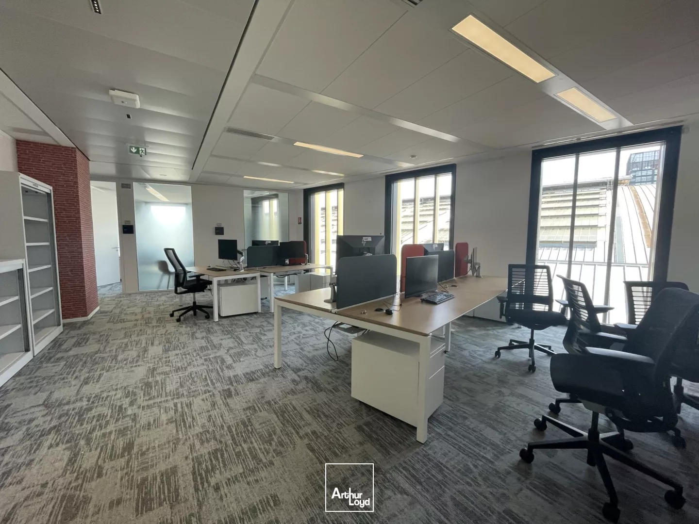 Bureaux à louer au pied de la Gare Lille Flandres - Emplacement stratégique et prestations premium