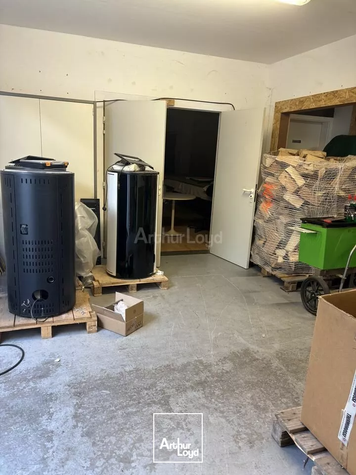 LOCAL COMMERCIAL à LOUER de 540 m²