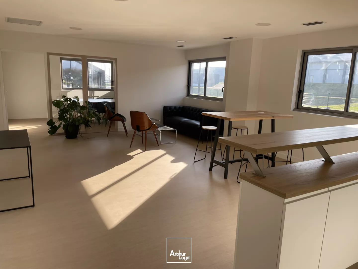 A LOUER BUREAUX NEUFS - 32 M2 - BOIS DE PLAISANCE - PÉRIPHÉRIE COMPIEGNE