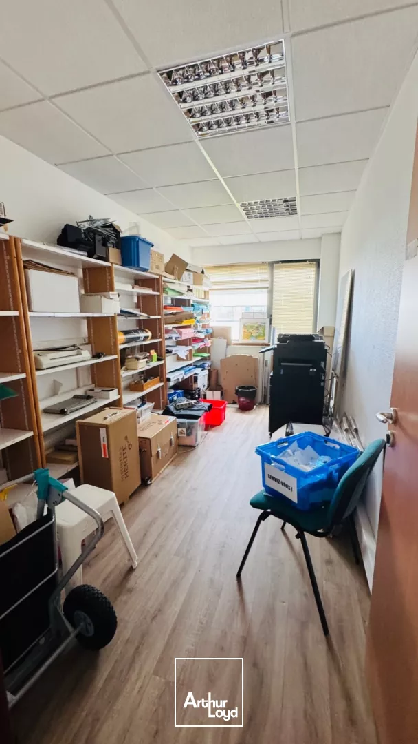 A LOUER A VENDRE PLATEAU DE BUREAUX PORT DE COMMERCE BREST