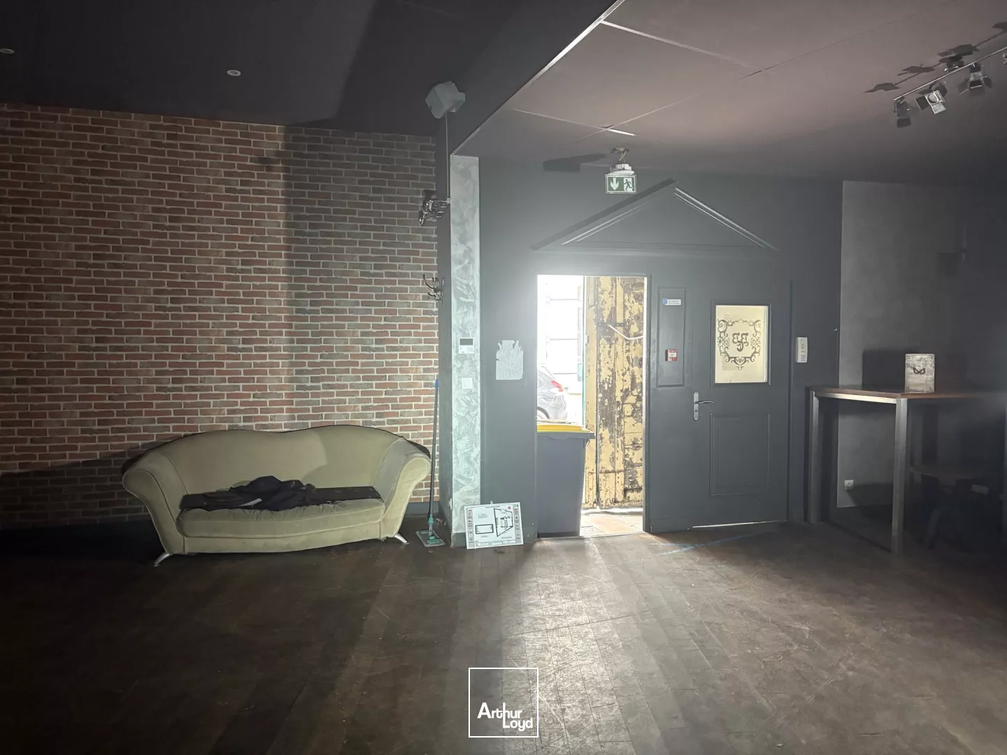 A VENDRE LOCAL COMMERCIAL HYPER CENTRE ORLEANS 