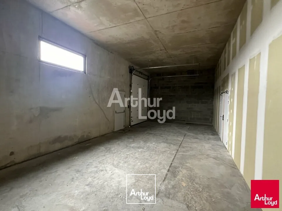 Cellule commerciale neuve - Visibilité directe sur la Route du Meuble