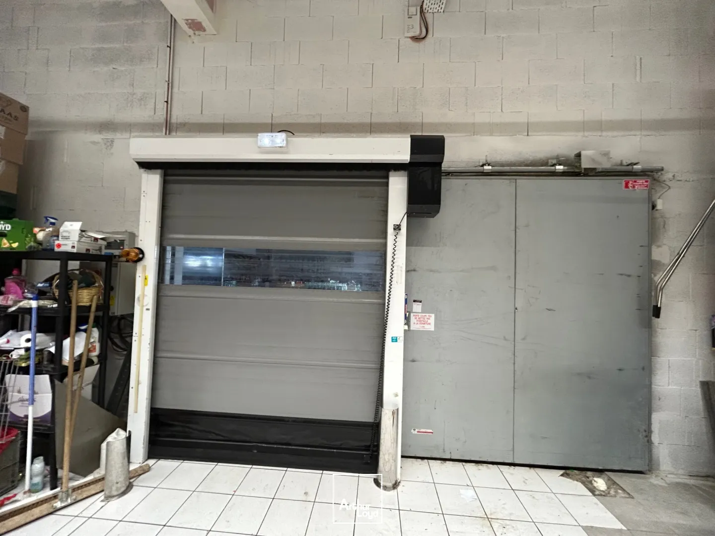 LOCAUX COMMERCIAUX - A VENDRE - 1504 M2 - SAINT-QUENTIN