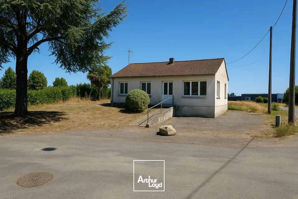 LOCAL COMMERCIAL AVEC FONCIER CONSTRUCTIBLE NIORT MENDES FRANCE