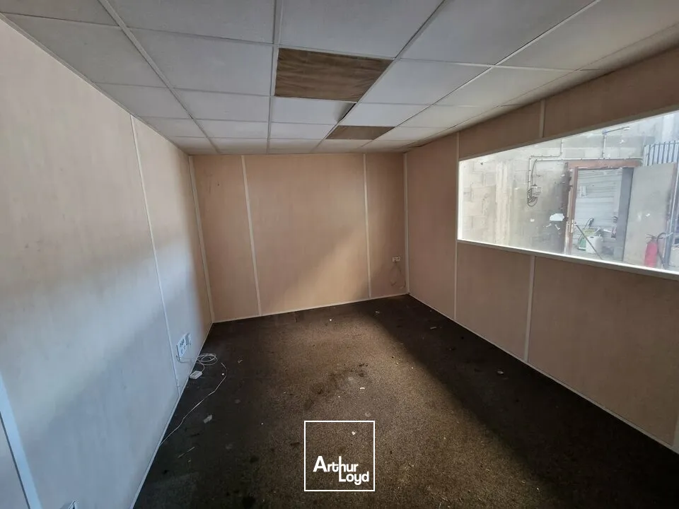 À LOUER  LOCAL COMMERCIAL / D'ACTIVITÉ  370 m²  ZONE DU LUC, ÉCHIRÉ
