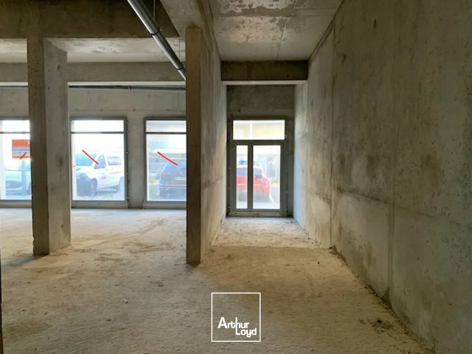 Murs commerciaux à vendre - Les Angles - programme neuf - VEFA