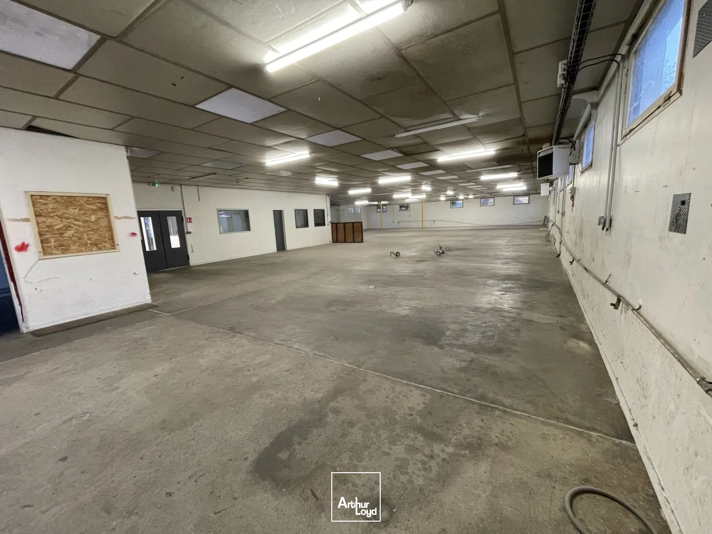 Locaux d'activité à louer à EVREUX 27000