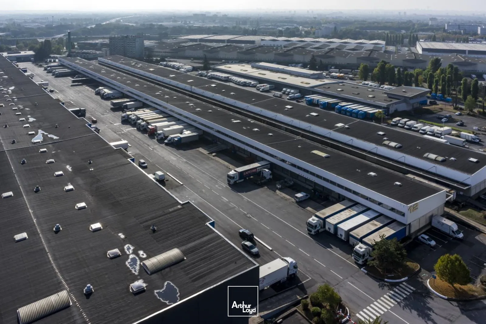 Entrepôts logistiques à louer - 4631 m² divisibles dès 250 m² - Garonor (Aulnay-sous-Bois) - ICPE 1510 - Accès direct A1/A3 - Proximité Paris/CDG - Sécurité et modularité - Bail ...