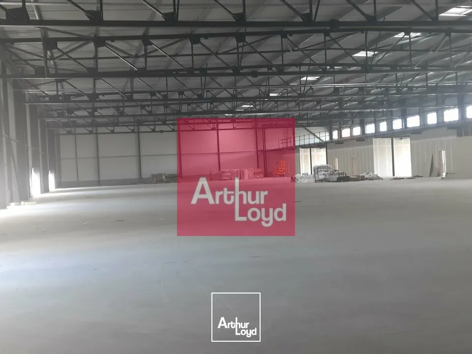 CLERMONT-FERRAND ZONE DES GRAVANCHES A LOUER LOCAL ACTIVITE 4614 M² - PROGRAMME NEUF - DIVISIBLE