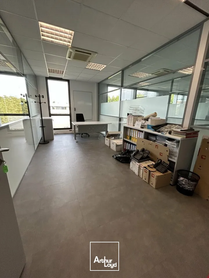 BUREAUX à LOUER de 326 m²