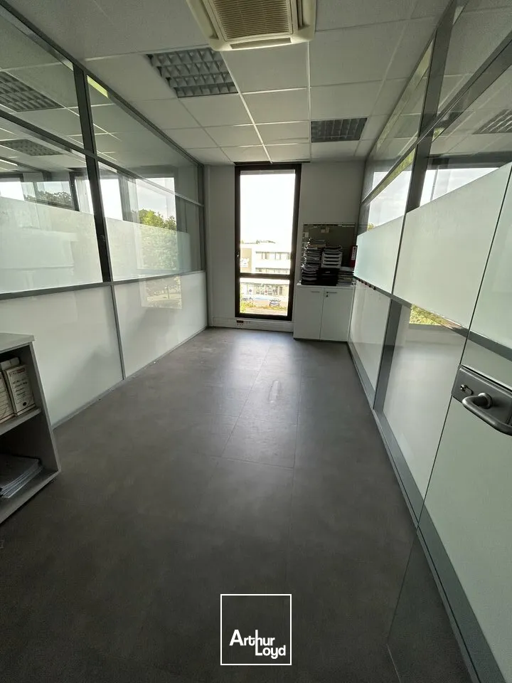 BUREAUX à LOUER de 326 m²