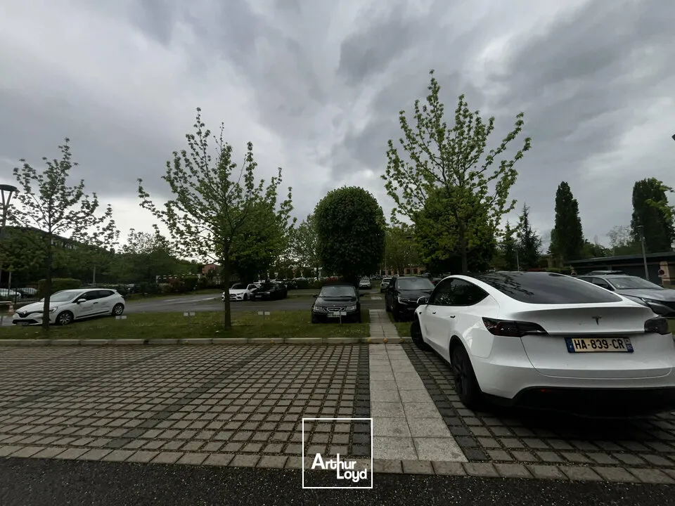 BUREAUX à LOUER de 847 m²