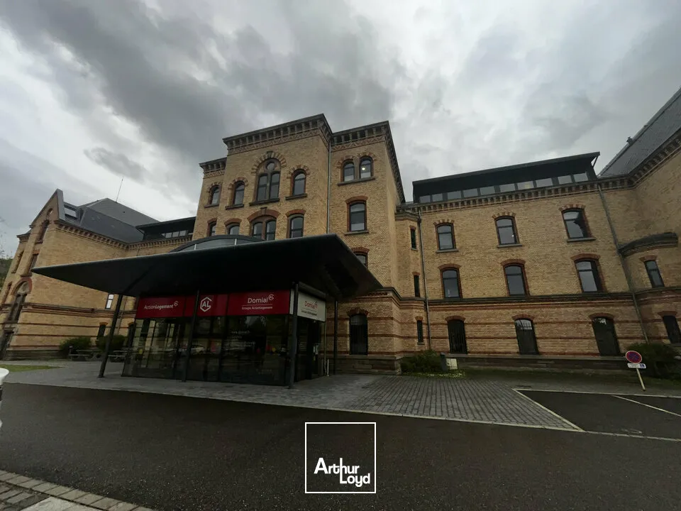 BUREAUX à LOUER de 847 m²