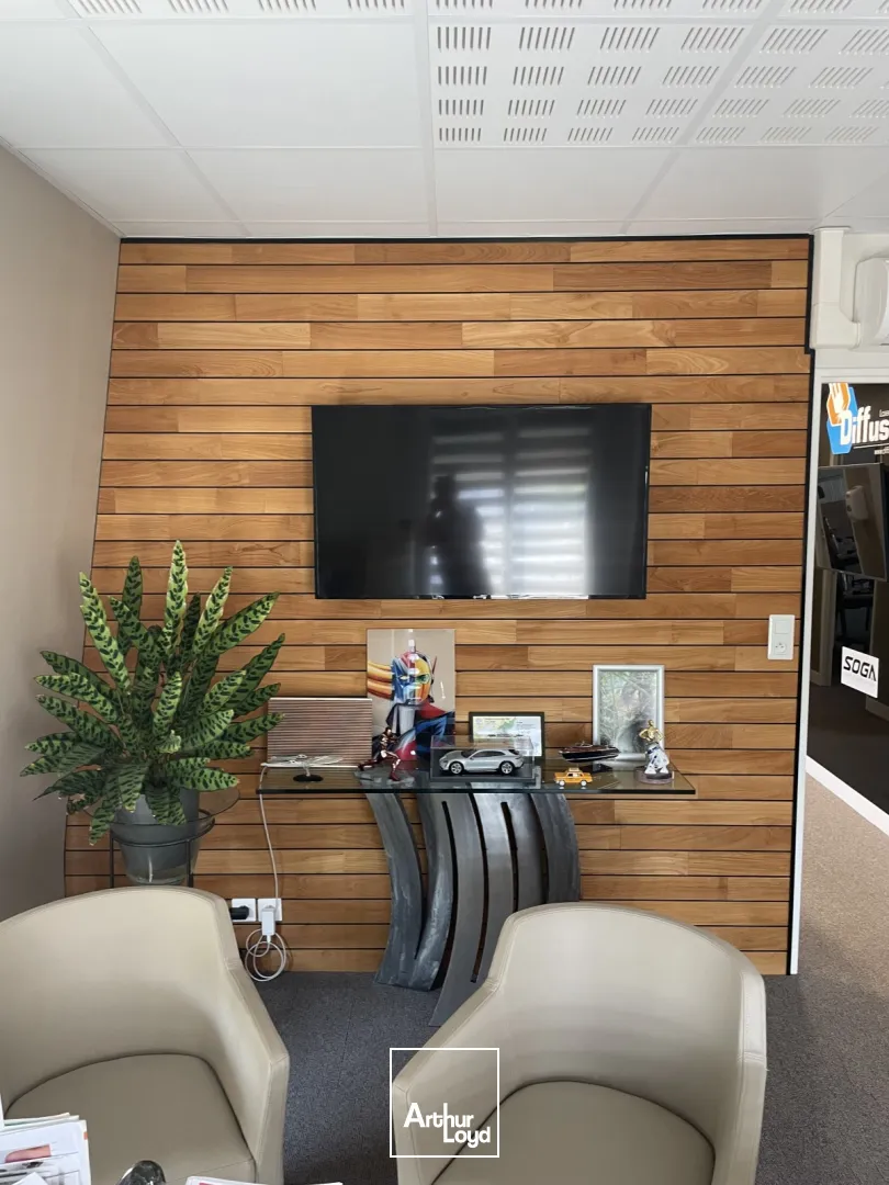 À VENDRE - BUREAUX 52,18 m² - VINEUIL-SAINT-FIRMIN