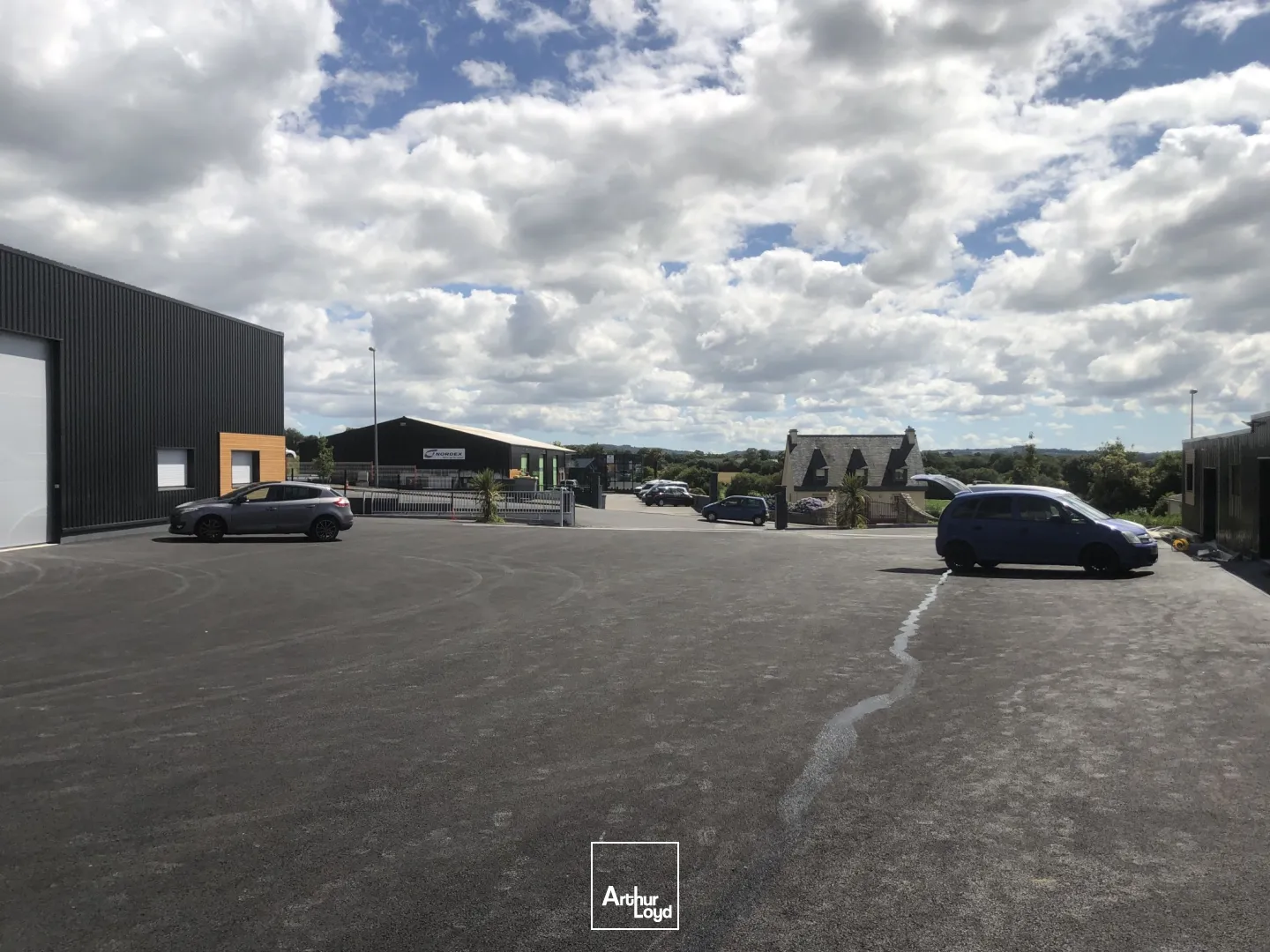  PLEYBEN BORDURE VOIE EXPRESS