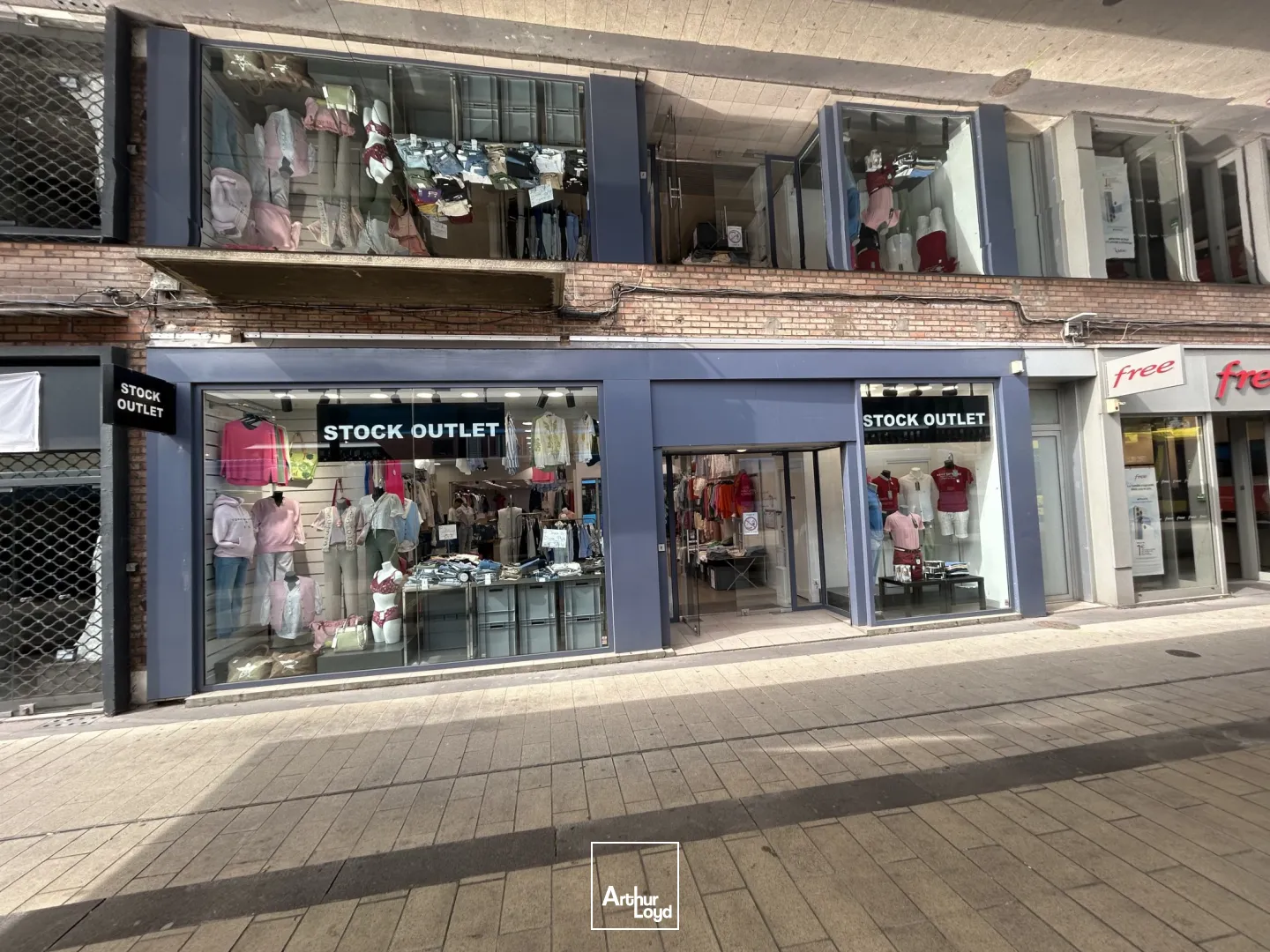 Local disponible via une cession de droit au bail dans le centre de Dunkerque. Opportunité rare! à ne pas manquer