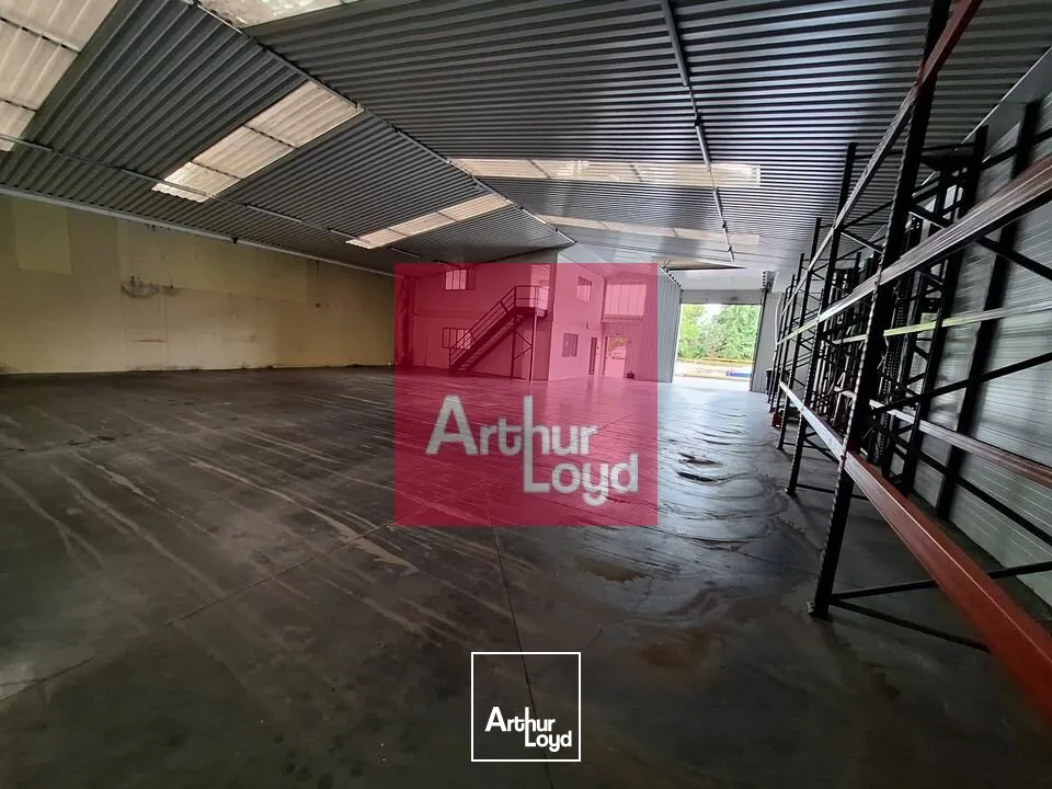 RIOM ZONE INDUSTRIELLE A VENDRE LOCAL ACTIVITE 1000 m² 