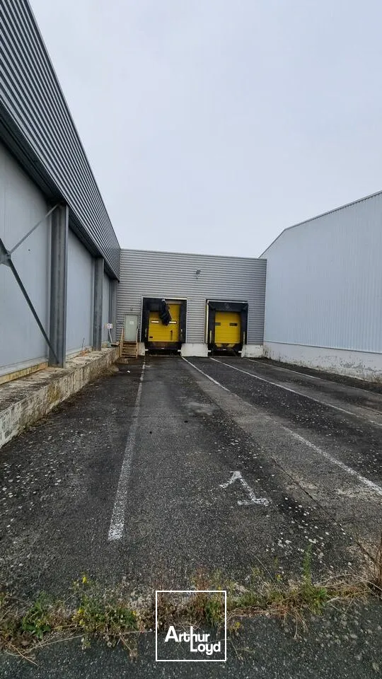 A vendre site industriel à fort potentiel  5 595 m²  idéal transformation ou entrepôt