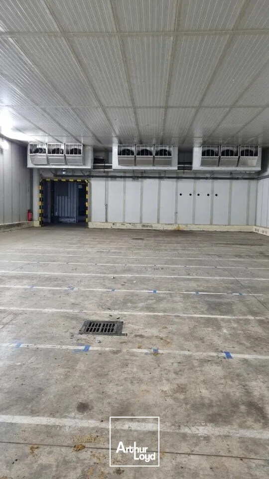 A vendre site industriel à fort potentiel  5 595 m²  idéal transformation ou entrepôt