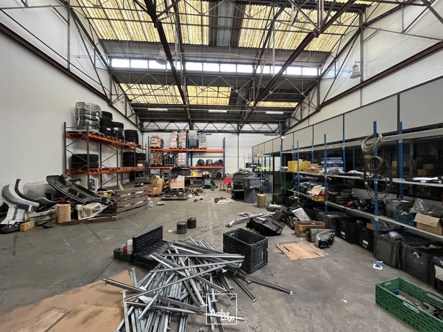 À LOUER LOCAL D'ACTIVITÉ 320 M2 MONTATAIRE - LES MARCHES DE L'OISE