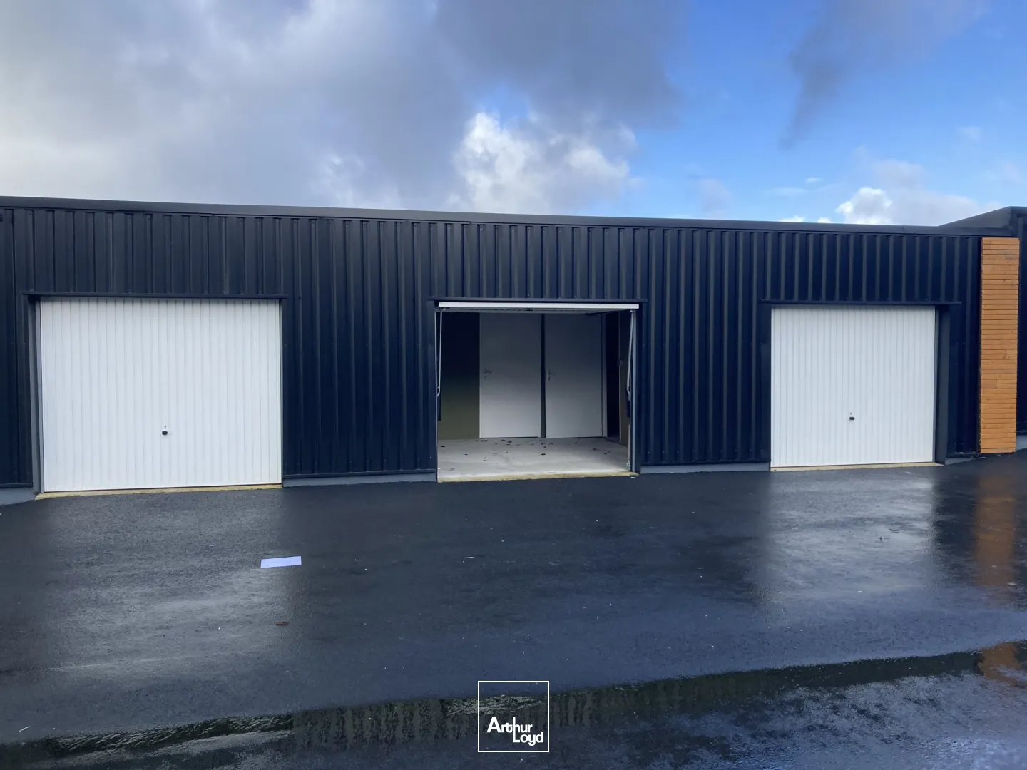  PLEYBEN BORDURE VOIE EXPRESS