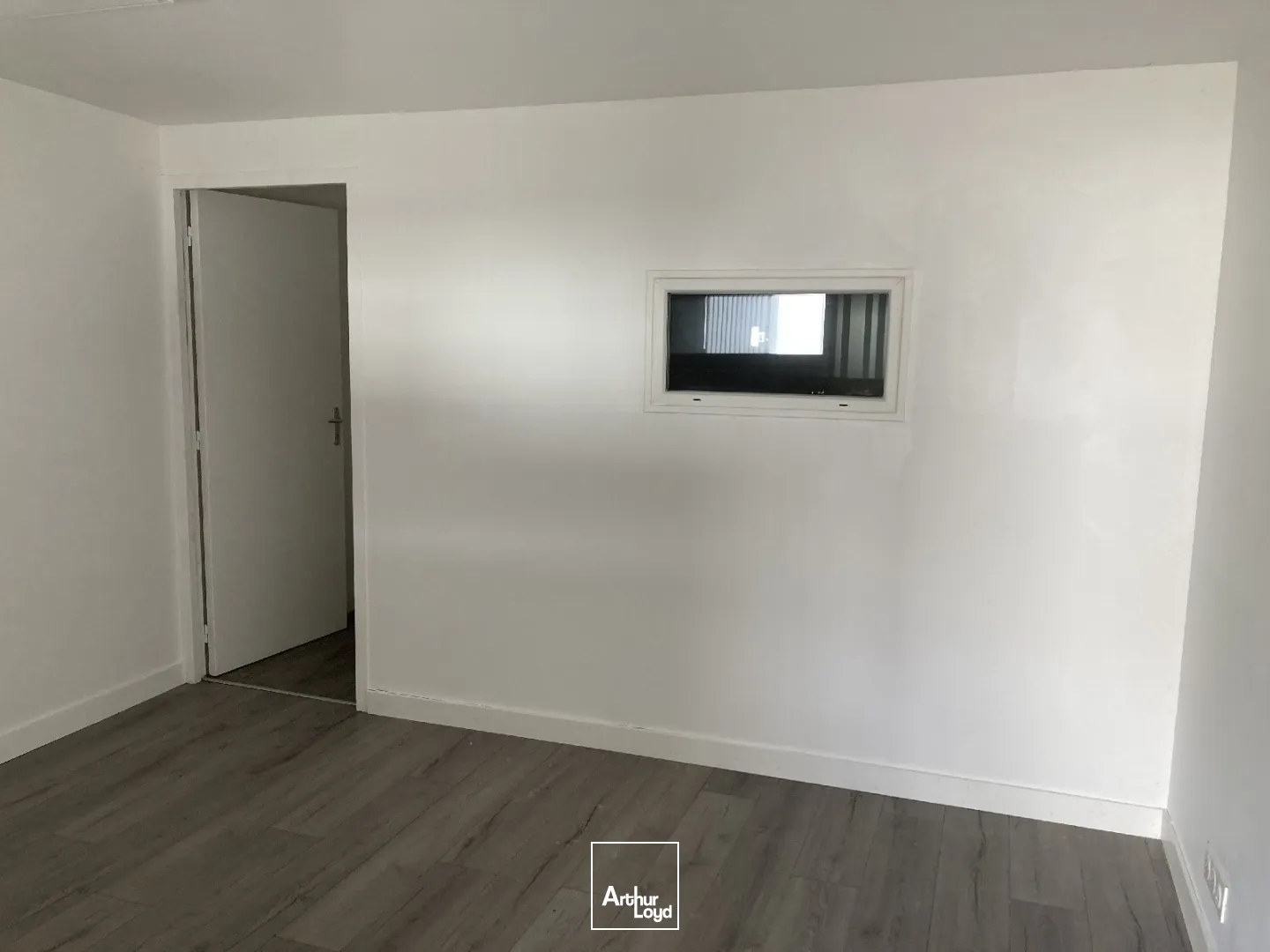  PLEYBEN BORDURE VOIE EXPRESS