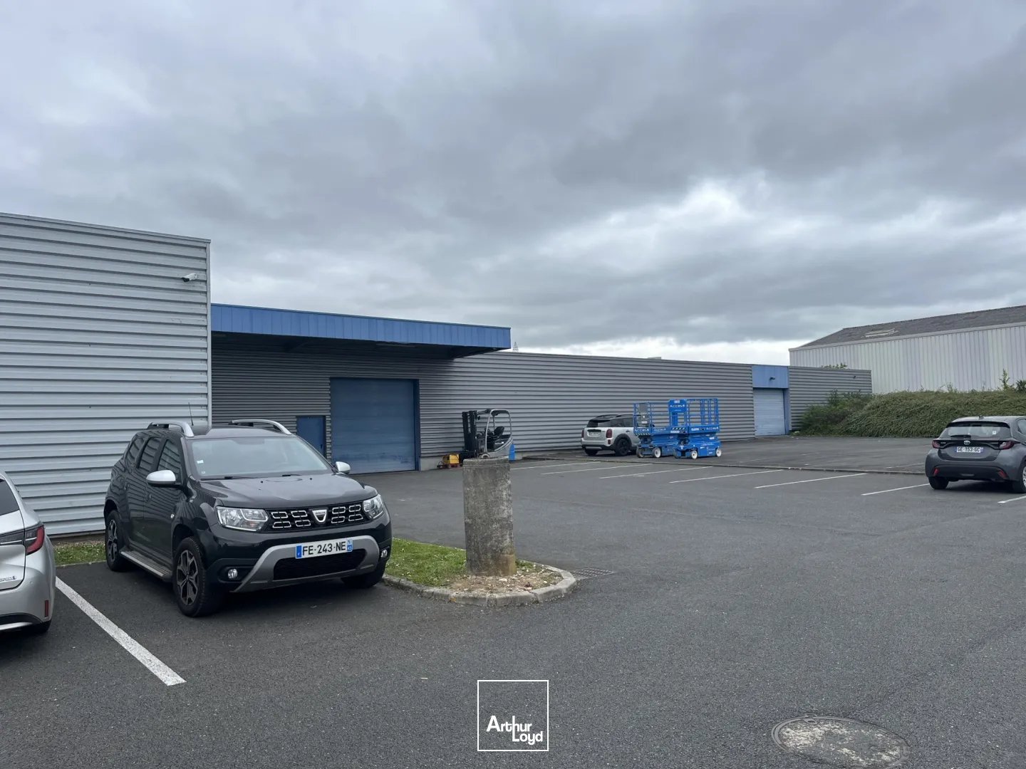 Bâtiment d'activité à louer 1885m2 à Fleury les Aubrais