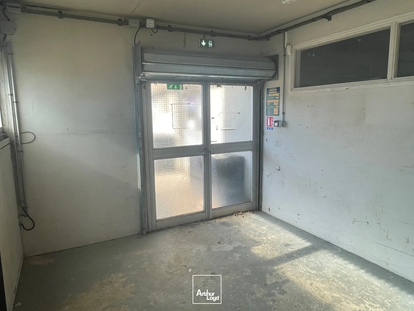 Bureaux à louer à VAL DE REUIL 27100