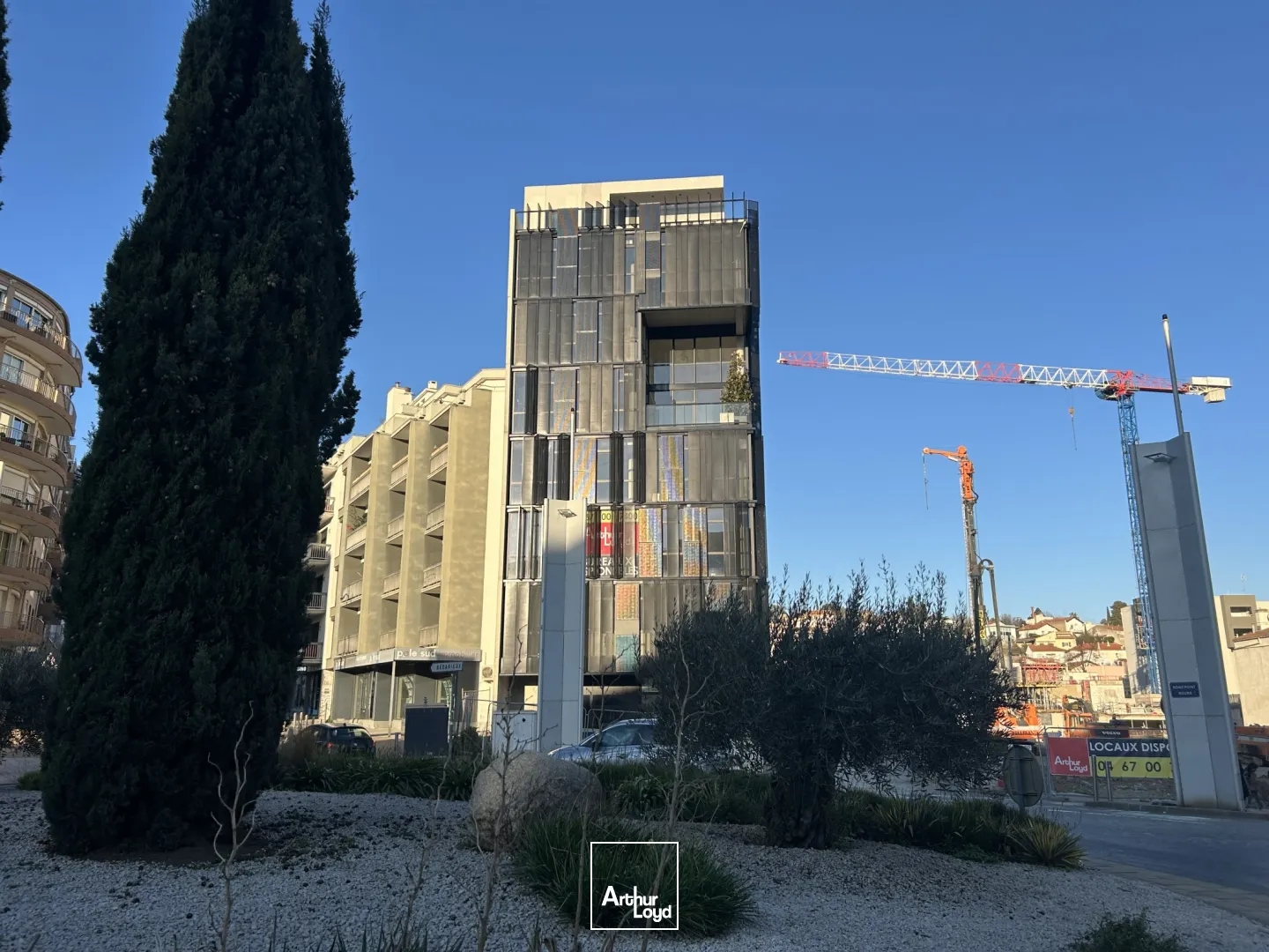 BUREAUX AMENAGES A LOUER - FACE POLYGONE