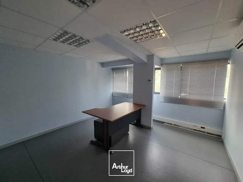 À louer  Ensemble de bureaux à Venansault 