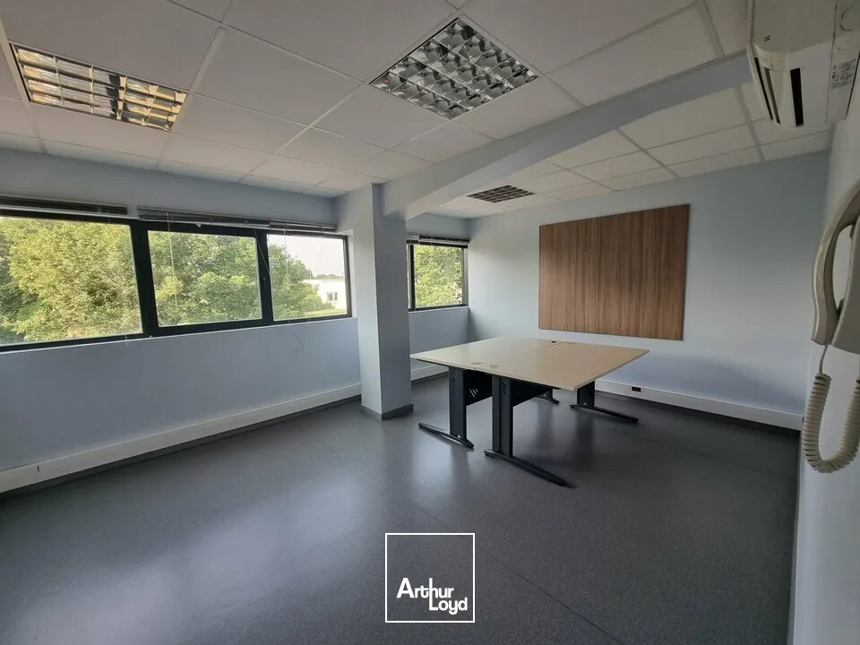 À louer  Ensemble de bureaux à Venansault 