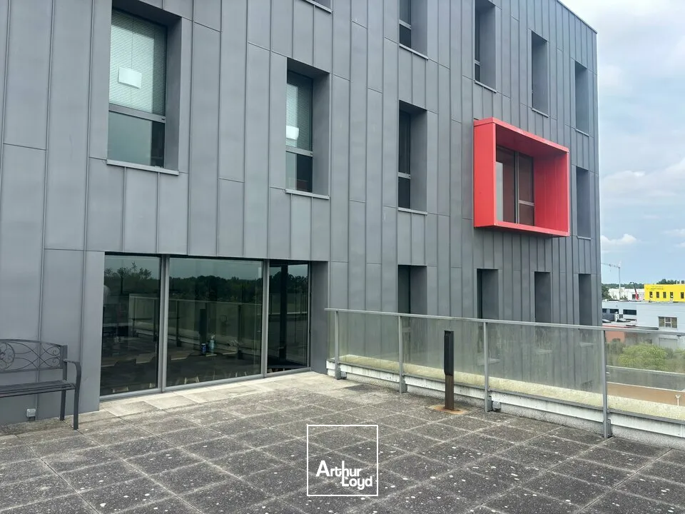 À VENDRE  BUREAUX 140 m²  LA ROCHE-SUR-YON