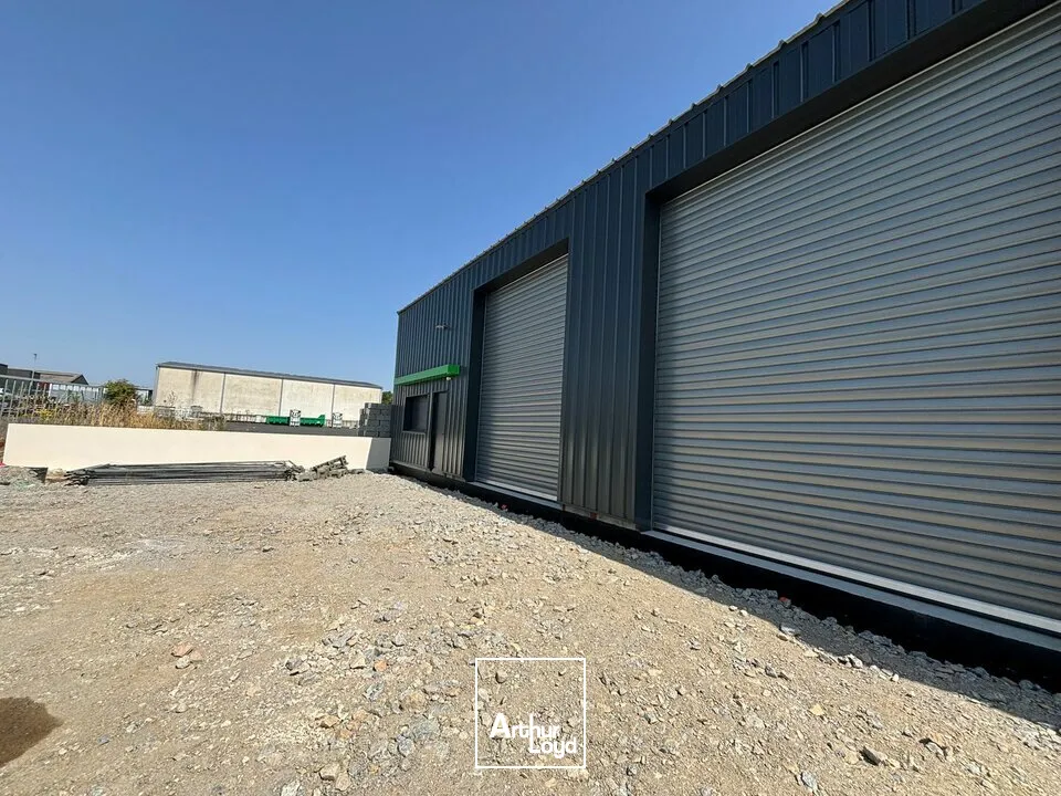 À LOUER  LOCAL D'ACTIVITÉ NEUF  AIZENAY