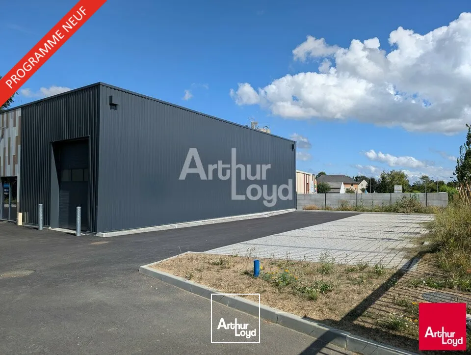 PLEUMELEUC - LOCAL D'ACTIVITE A LOUER - 200 M²