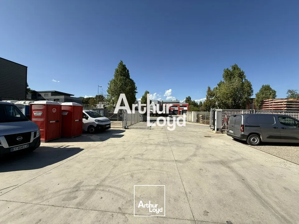 À LOUER - LOCAL D'ACTIVITÉ DE 507 m² AVEC 1500 m² DE TERRAIN 