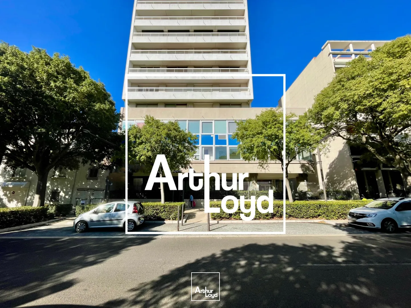 Bureaux disponibles à louer - Centre ville - entrée de ville - avec parking - Nîmes