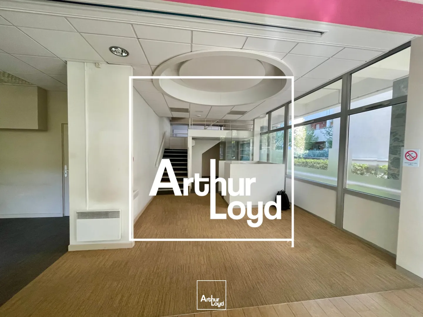 Bureaux disponibles à louer - Centre ville - entrée de ville - avec parking - Nîmes